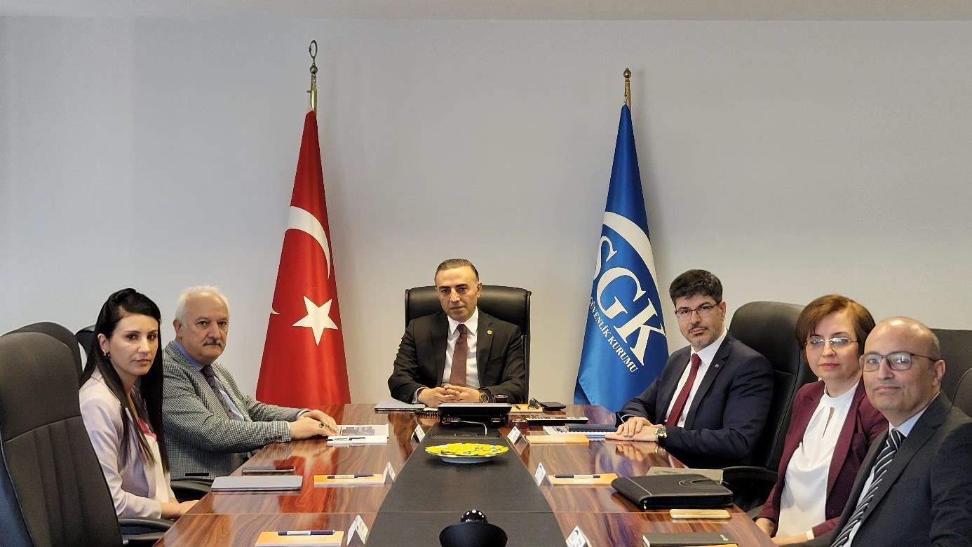 BAŞKAN CEYLAN REHBERLİK VE TEFTİŞ BAŞKANLIĞINA ZİYARETTE BULUNDU